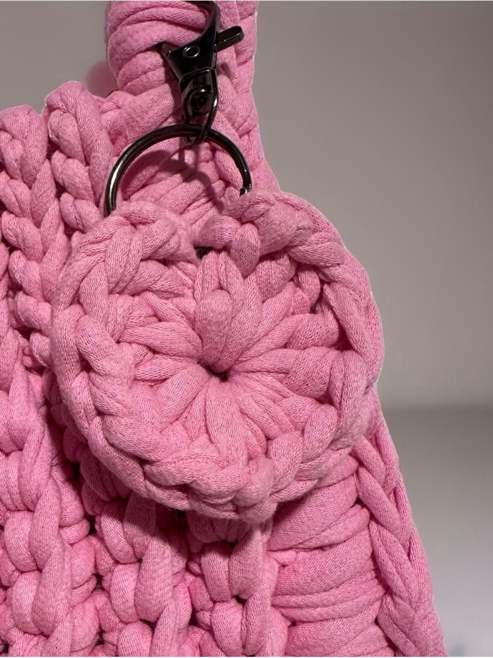 Handmade Pink Crochet Shoulder Bag with Heart Charm - Picture 4 of 5